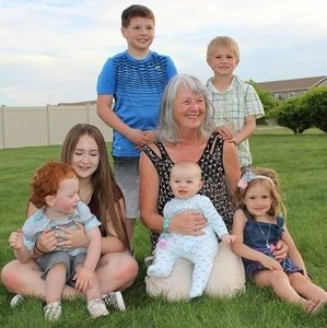 Meet your Posher, Sandi